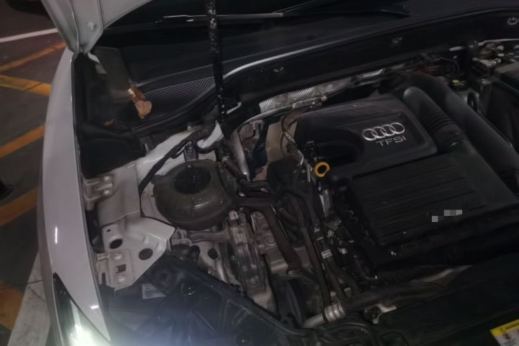 Used Audi Q2L 2018 35 TFSI Launch Exclusive Edition China V Engine Bay Right