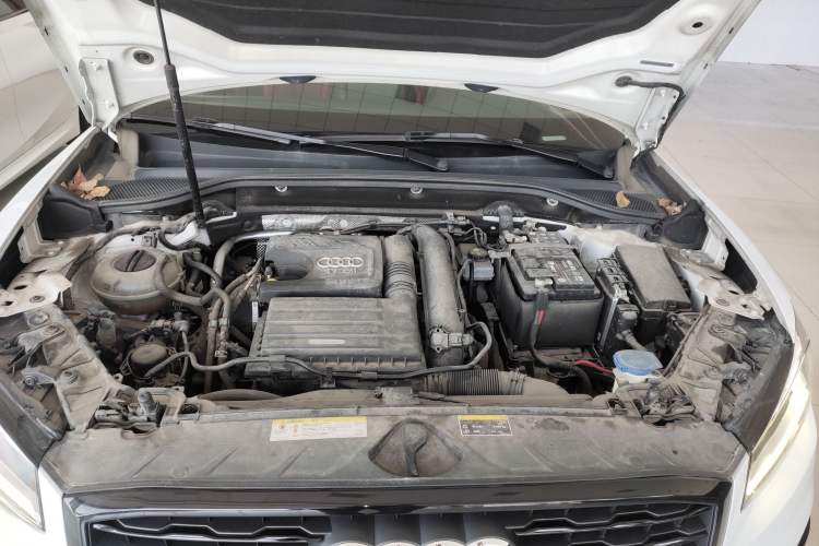 Used Audi Q2L 2018 35 TFSI Fashion Dynamic Version China VI Emission Standard Engine Bay