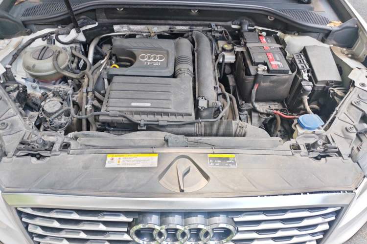 Used Audi Q2L 2018 35 TFSI Fashionable & Elegant Version China VI Emission Standard Engine Bay