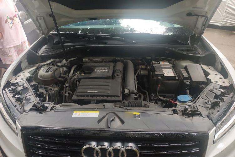 Used Audi Q2L 2018 35 TFSI Launch Exclusive Edition China V Engine Bay