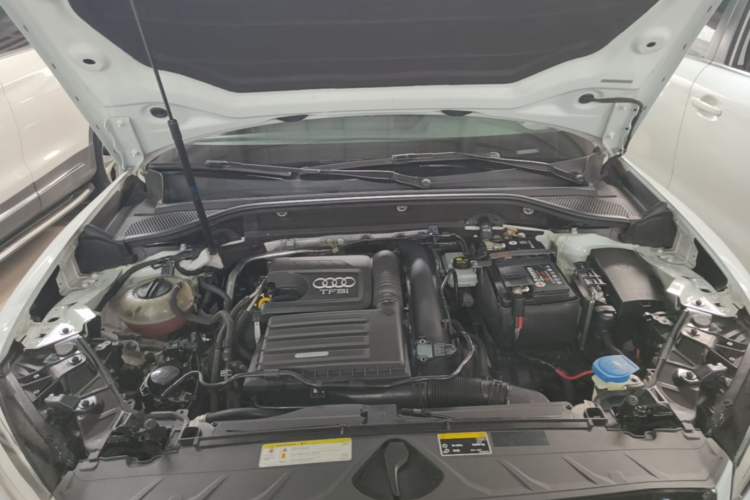 Used Audi Q2L 2018 35 TFSI Launch Exclusive Edition China VI Engine Bay