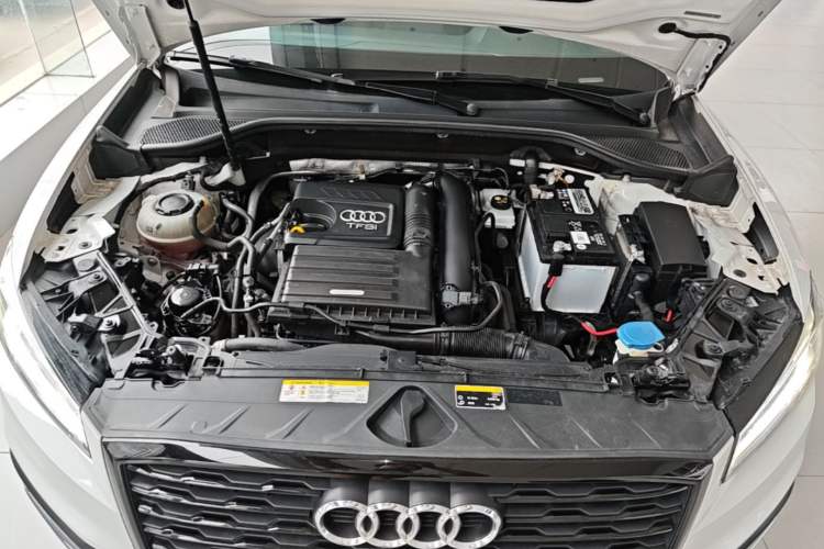 Used Audi Q2L 2018 35 TFSI Luxury Prestige Version China VI Engine Bay