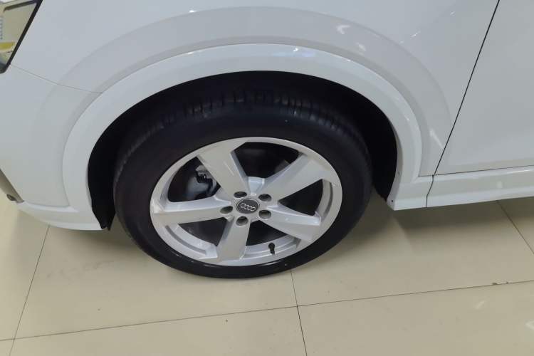 Used Audi Q2L 2018 35 TFSI Fashionable & Elegant Version China VI Emission Standard Exterior 4
