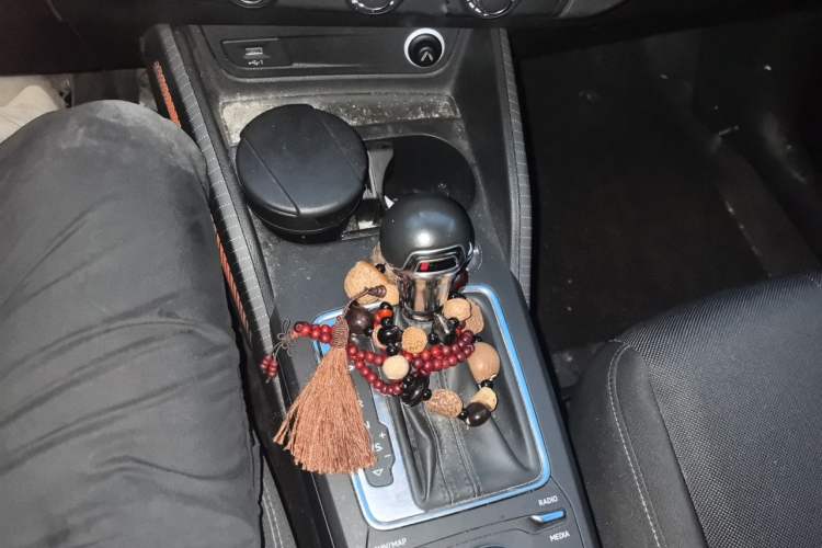 Used Audi Q2L 2018 35 TFSI Launch Exclusive Edition China VI Gear Lever