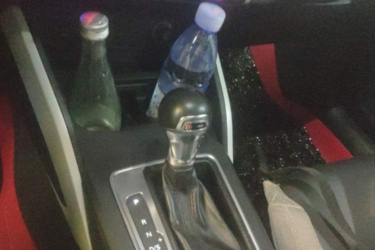 Used Audi Q2L 2018 35 TFSI Fashion Elegant Version China V Gear Lever