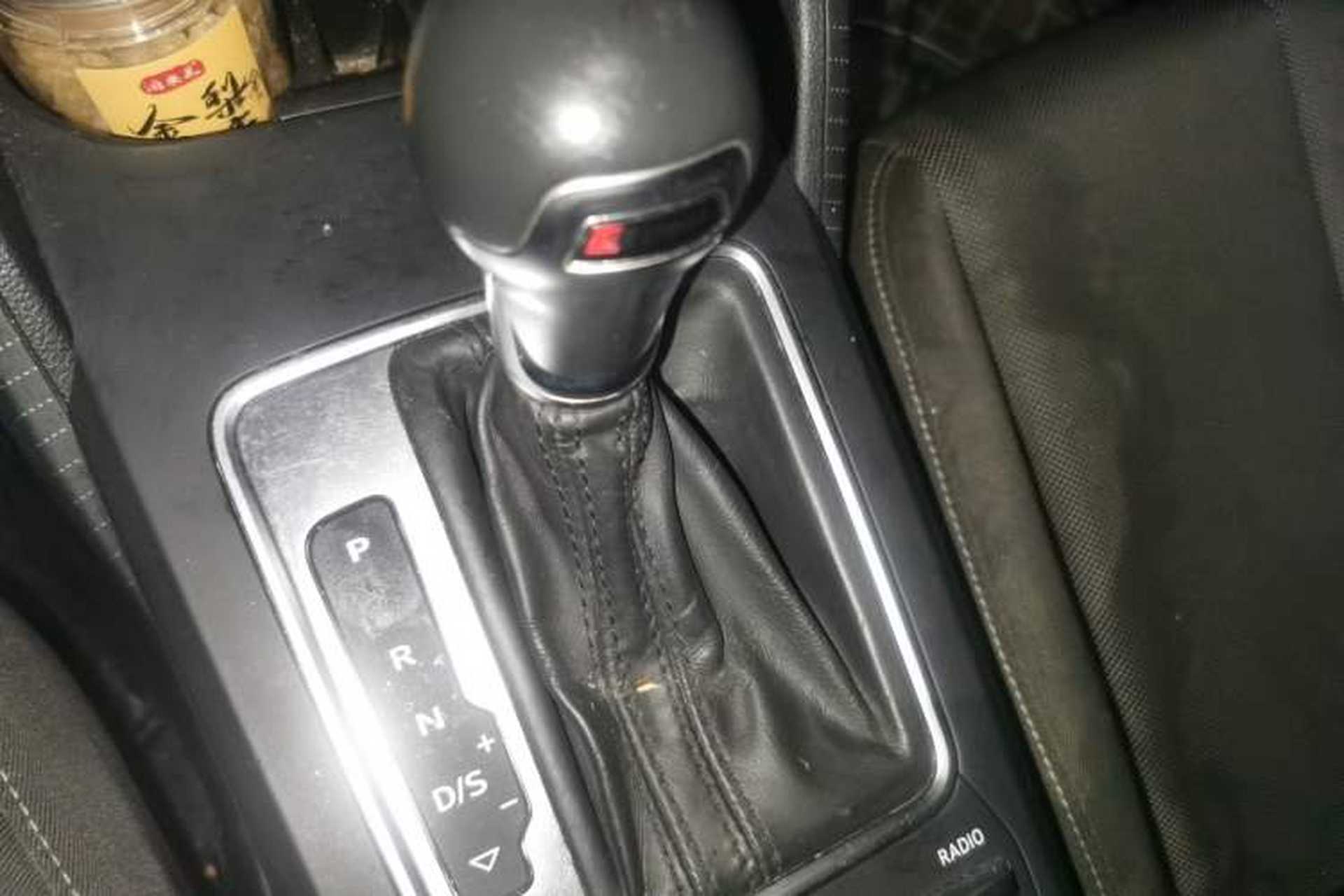 Used Audi Q2L 2018 35 TFSI Launch Exclusive Edition China V Gear Lever