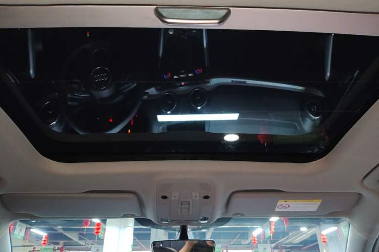 Used Audi Q2L 2018 35 TFSI Fashion Elegant Version China V Headliner