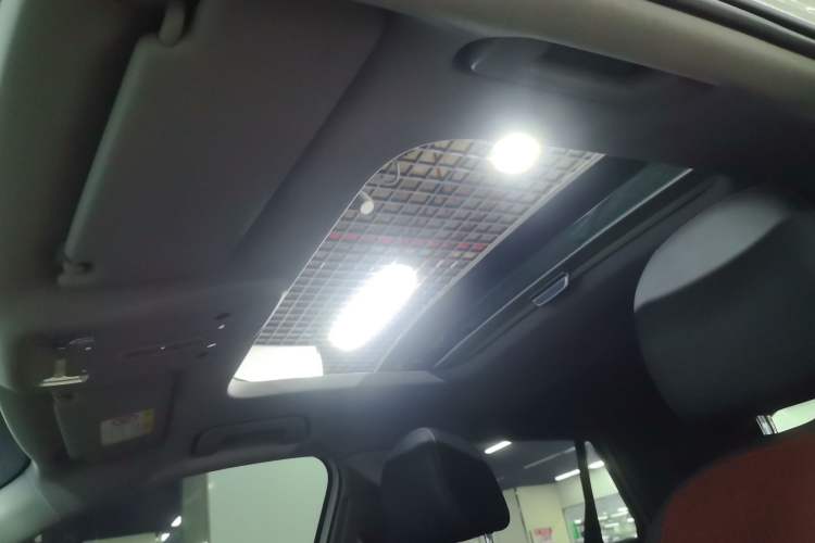 Used Audi Q2L 2018 35 TFSI Fashionable & Elegant Version China VI Emission Standard Headliner