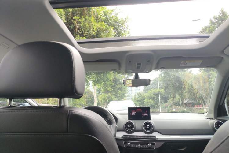 Used Audi Q2L 2018 35 TFSI Fashion Elegant Version China V Headliner