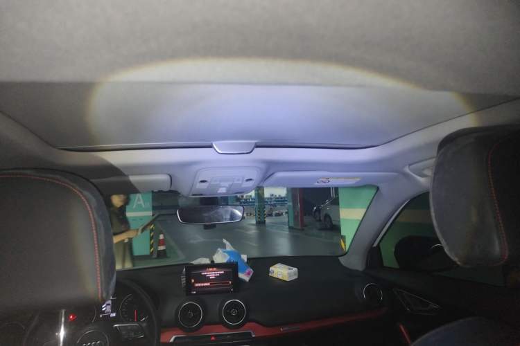 Used Audi Q2L 2018 35 TFSI Fashion Dynamic Version China VI Emission Standard Headliner