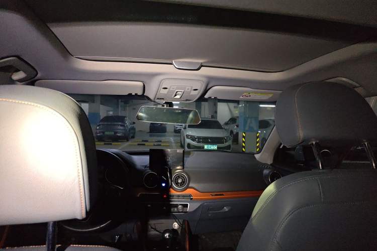 Used Audi Q2L 2018 35 TFSI Fashionable & Elegant Version China VI Emission Standard Headliner