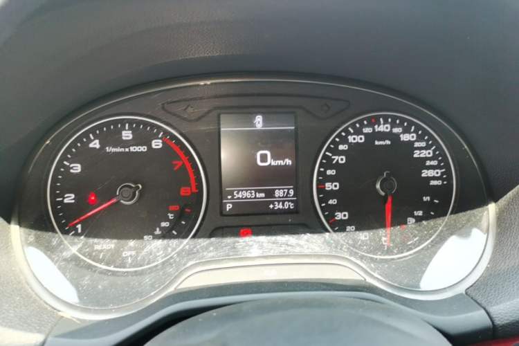 Used Audi Q2L 2018 35 TFSI Fashion Dynamic Version China VI Emission Standard Instrument Cluster