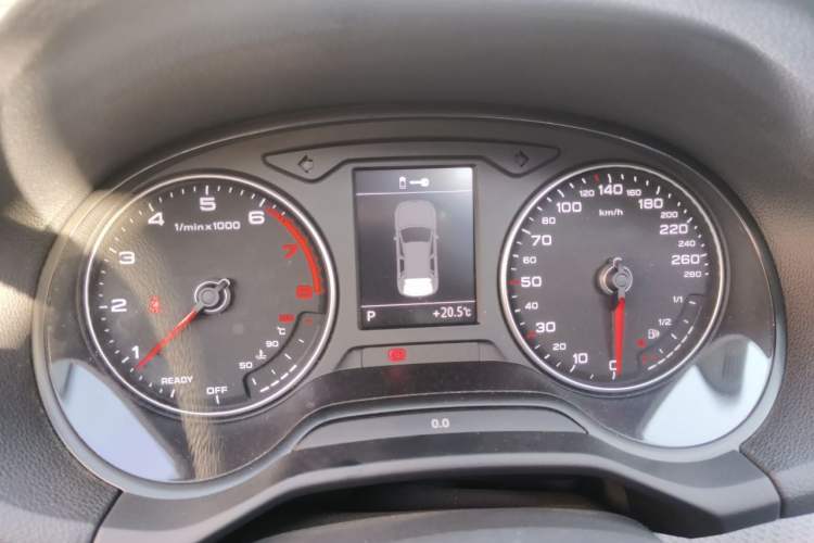 Used Audi Q2L 2018 35 TFSI Fashion Elegant Version China V Instrument Cluster