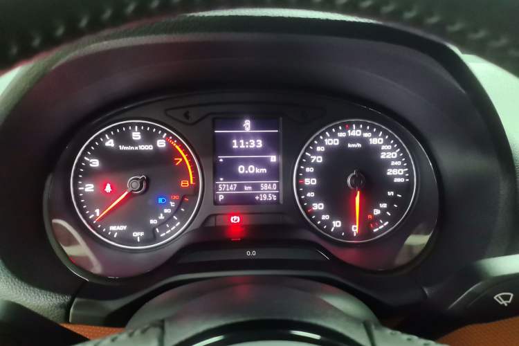 Used Audi Q2L 2018 35 TFSI Fashionable & Elegant Version China VI Emission Standard Instrument Cluster