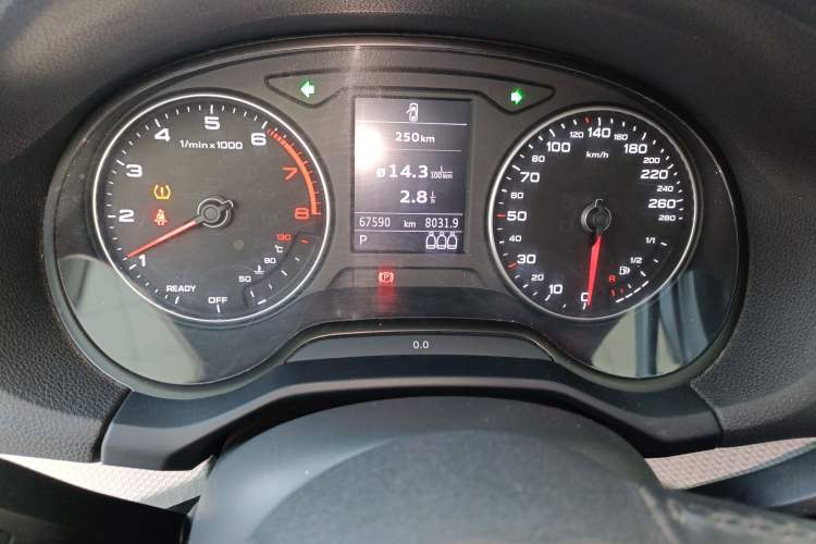 Used Audi Q2L 2018 35 TFSI Fashionable & Elegant Version China VI Emission Standard Instrument Cluster
