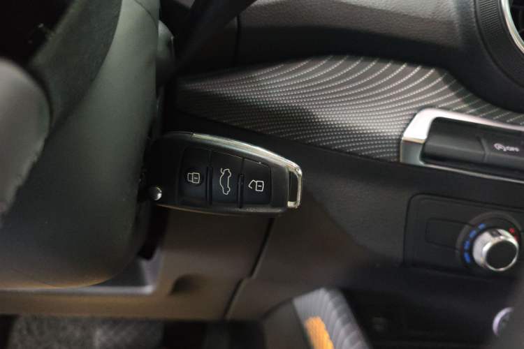 Used Audi Q2L 2018 35 TFSI Launch Exclusive Edition China VI Interior 1