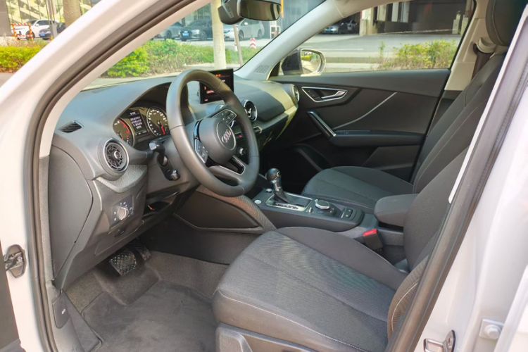 Used Audi Q2L 2018 35 TFSI Launch Exclusive Edition China VI Interior 2