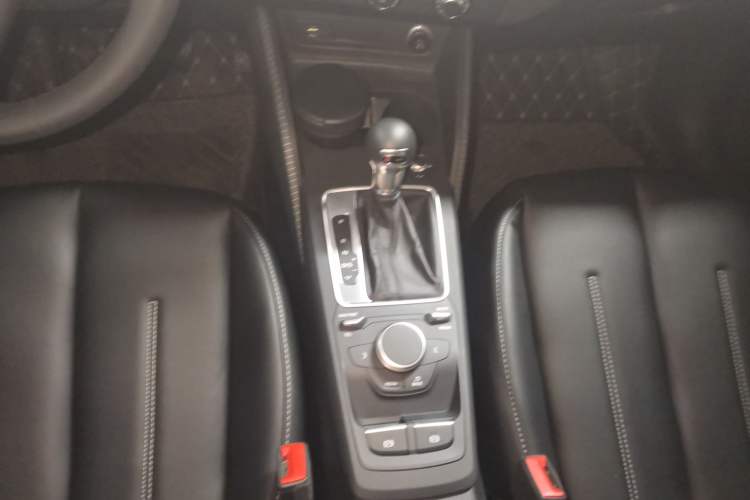 Used Audi Q2L 2018 35 TFSI Launch Exclusive Edition China VI Interior 2