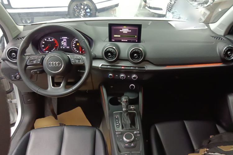 Used Audi Q2L 2018 35 TFSI Launch Exclusive Edition China V Interior 2