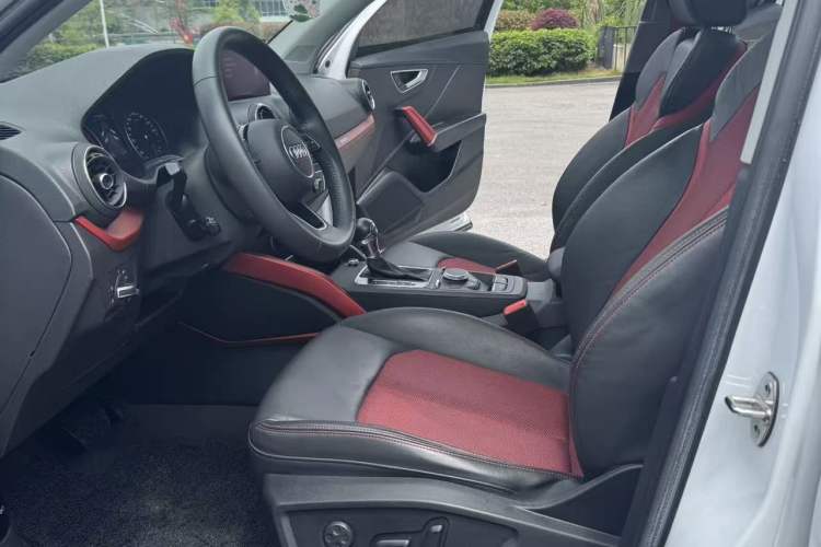 Used Audi Q2L 2018 35 TFSI Fashion Dynamic Version China VI Emission Standard Interior 3