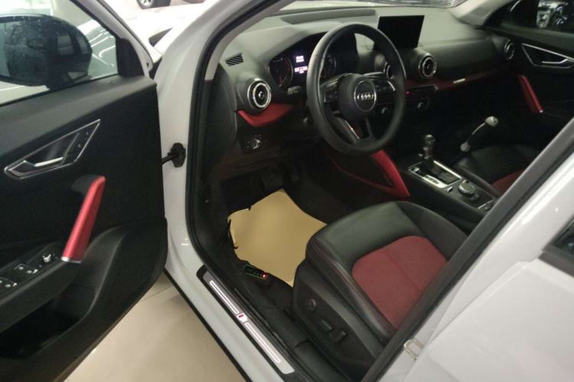 Used Audi Q2L 2018 35 TFSI Fashion Dynamic Version China VI Emission Standard Interior 3
