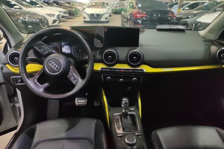 Used Audi Q2L 2018 35 TFSI Fashion Dynamic Version China V Emission Standard Interior 3