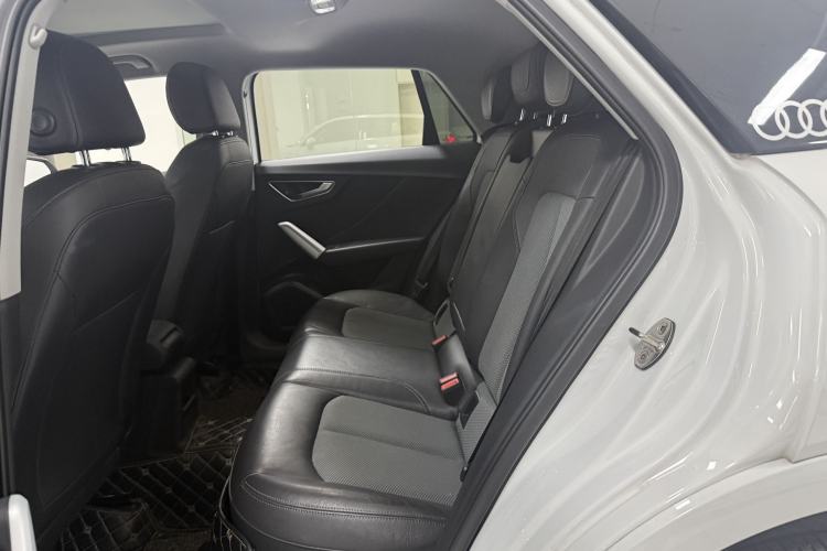 Used Audi Q2L 2018 35 TFSI Fashionable & Elegant Version China VI Emission Standard Interior 4