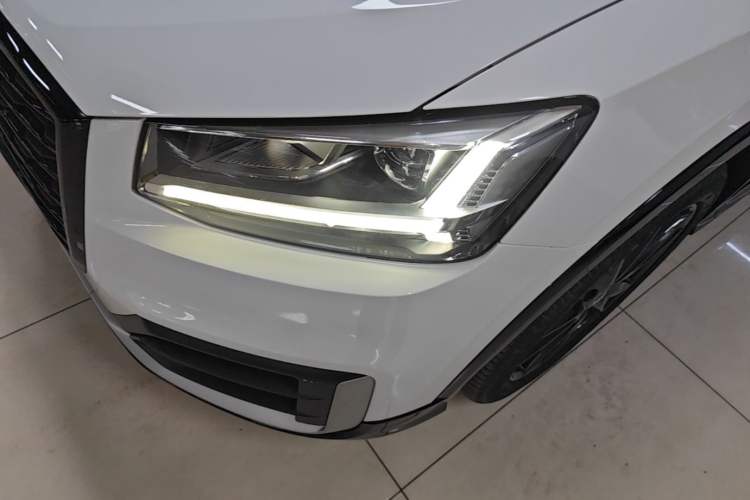 Used Audi Q2L 2018 35 TFSI Launch Exclusive Edition China VI Left Front Headlight