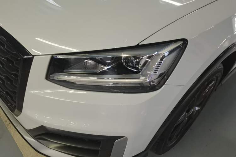 Used Audi Q2L 2018 35 TFSI Launch Exclusive Edition China VI Left Front Headlight