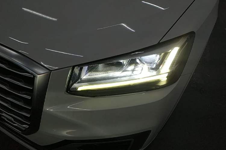 Used Audi Q2L 2018 35 TFSI Fashionable & Elegant Version China VI Emission Standard Left Front Headlight