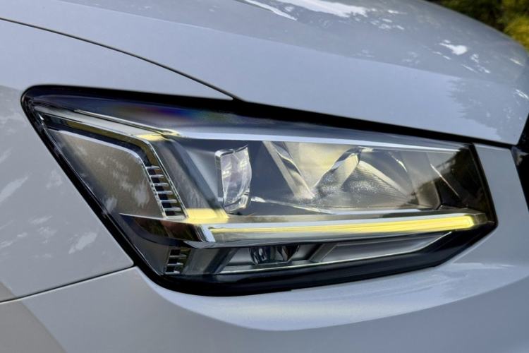 Used Audi Q2L 2018 35 TFSI Launch Exclusive Edition China V Left Front Headlight