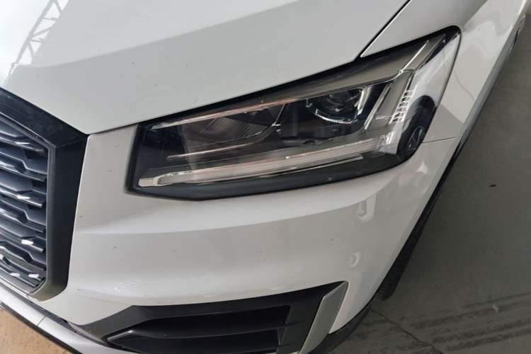 Used Audi Q2L 2018 35 TFSI Launch Exclusive Edition China V Left Front Headlight