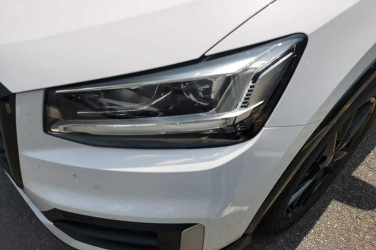 Used Audi Q2L 2018 35 TFSI Fashion Dynamic Version China VI Emission Standard Left Front Headlight