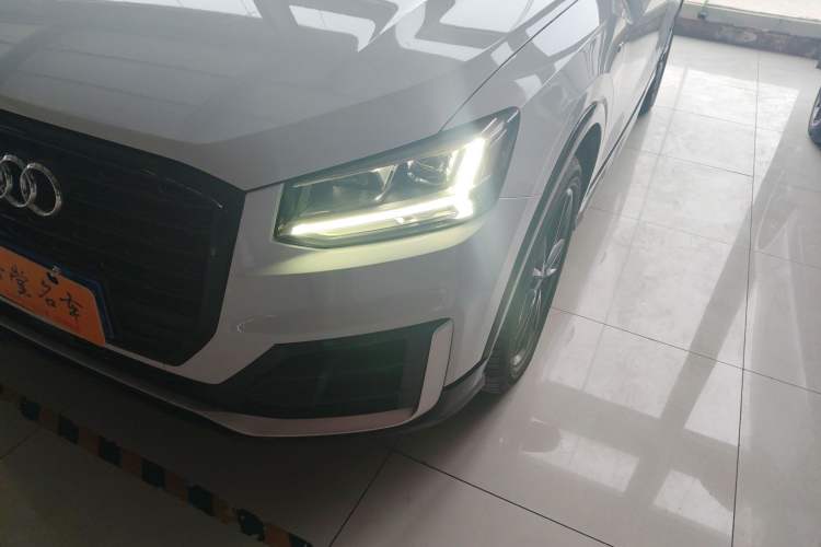 Used Audi Q2L 2018 35 TFSI Launch Exclusive Edition China VI Left Front Headlight