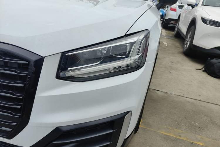 Used Audi Q2L 2018 35 TFSI Launch Exclusive Edition China VI Left Front Headlight