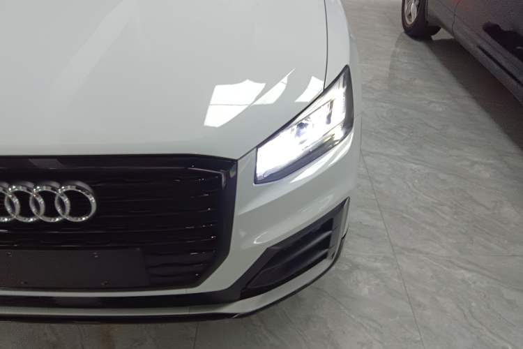 Used Audi Q2L 2018 35 TFSI Launch Exclusive Edition China V Left Front Headlight