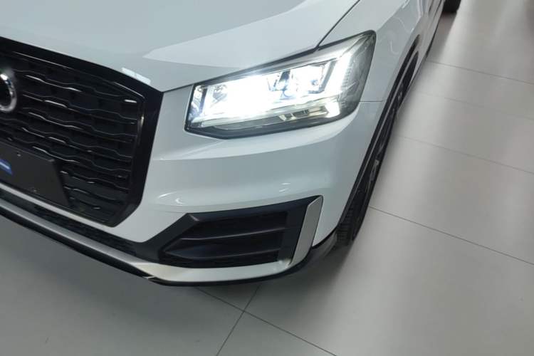Used Audi Q2L 2018 35 TFSI Launch Exclusive Edition China VI Left Front Headlight