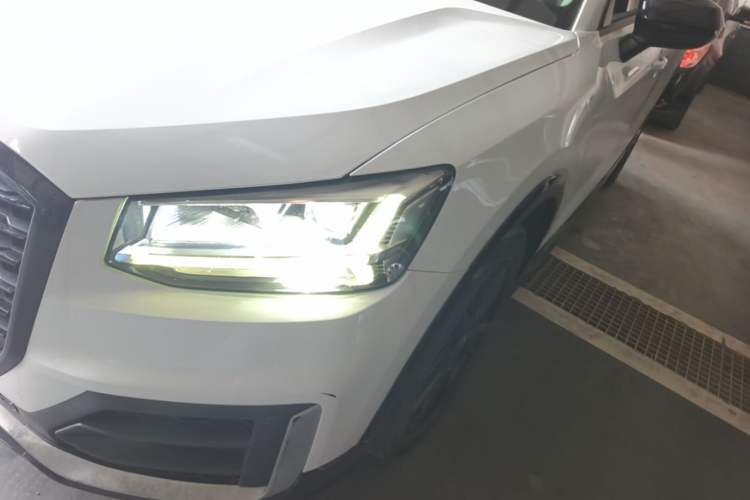 Used Audi Q2L 2018 35 TFSI Launch Exclusive Edition China VI Left Front Headlight
