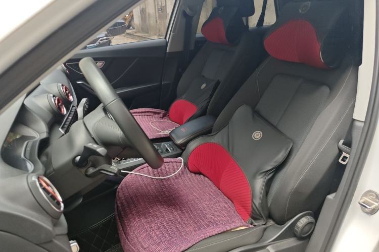 Used Audi Q2L 2018 35 TFSI Launch Exclusive Edition China VI Left Front Seat