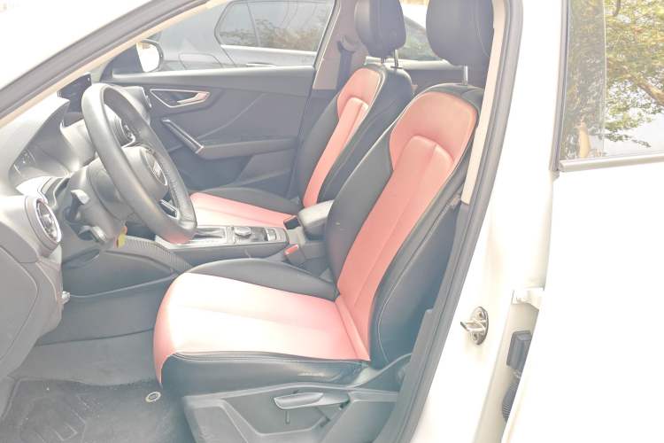 Used Audi Q2L 2018 35 TFSI Launch Exclusive Edition China V Left Front Seat