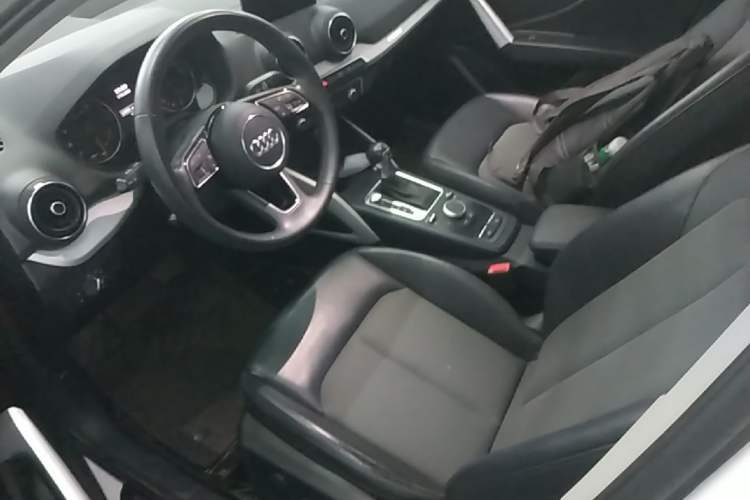 Used Audi Q2L 2018 35 TFSI Fashionable & Elegant Version China VI Emission Standard Left Front Seat