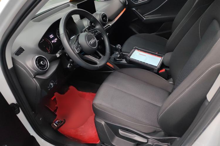 Used Audi Q2L 2018 35 TFSI Launch Exclusive Edition China VI Left Front Seat