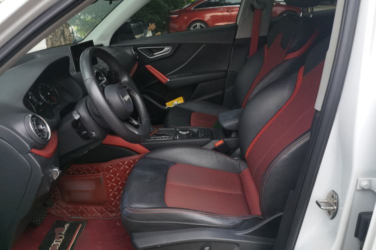 Used Audi Q2L 2018 35 TFSI Fashion Dynamic Version China VI Emission Standard Left Front Seat