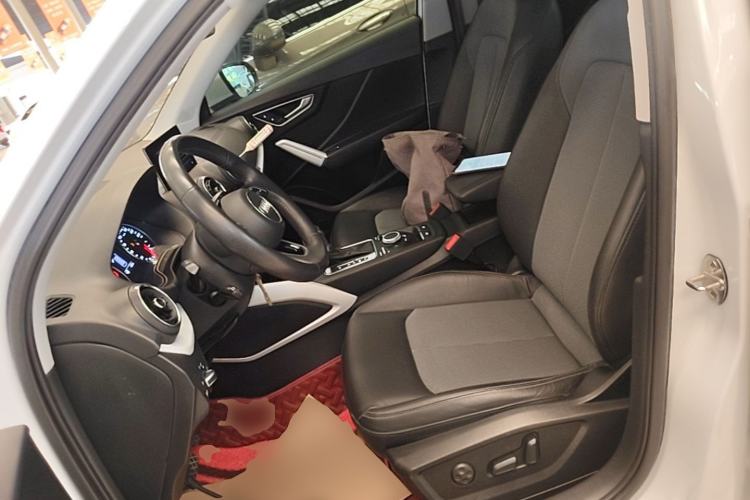 Used Audi Q2L 2018 35 TFSI Fashionable & Elegant Version China VI Emission Standard Left Front Seat