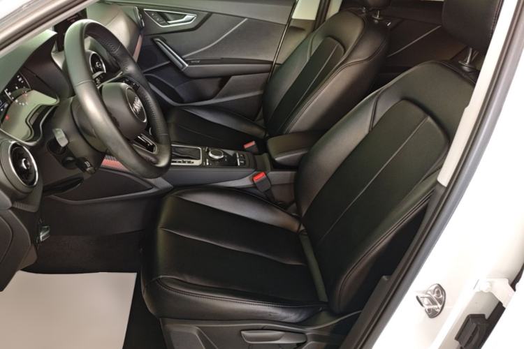 Used Audi Q2L 2018 35 TFSI Launch Exclusive Edition China VI Left Front Seat