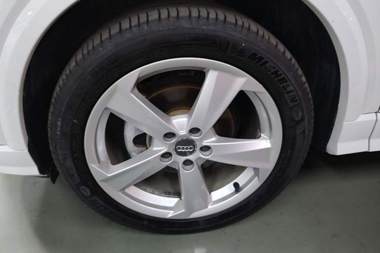 Used Audi Q2L 2018 35 TFSI Fashion Elegant Version China V Left Front Wheel Hub