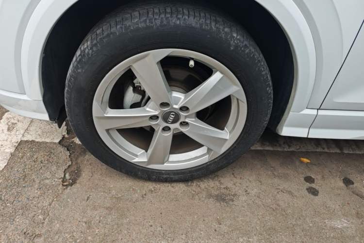 Used Audi Q2L 2018 35 TFSI Fashionable & Elegant Version China VI Emission Standard Left Front Wheel Hub