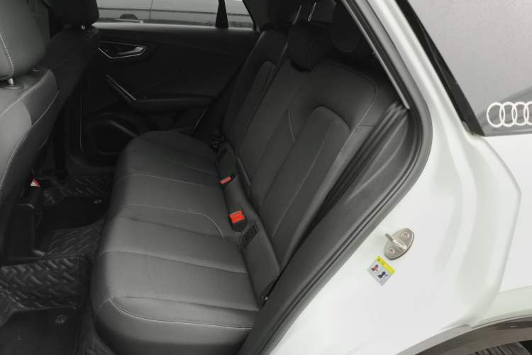 Used Audi Q2L 2018 35 TFSI Launch Exclusive Edition China VI Left Rear Seat