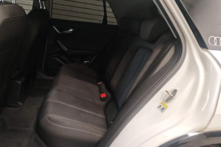 Used Audi Q2L 2018 35 TFSI Launch Exclusive Edition China V Left Rear Seat