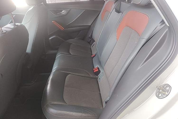 Used Audi Q2L 2018 35 TFSI Fashion Elegant Version China V Left Rear Seat